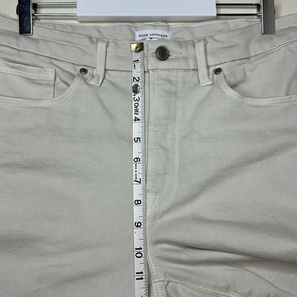 GOOD AMERICAN Good Classic High Rise Slim Straight in Bone001 Size 31 - Picture 12 of 13